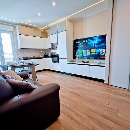 Attico Belvedere Centralissimo Vista Mare Apartment Термоли Екстериор снимка