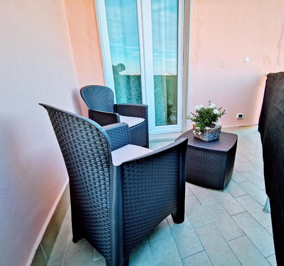 Attico Belvedere Centralissimo Vista Mare Apartment Термоли Екстериор снимка